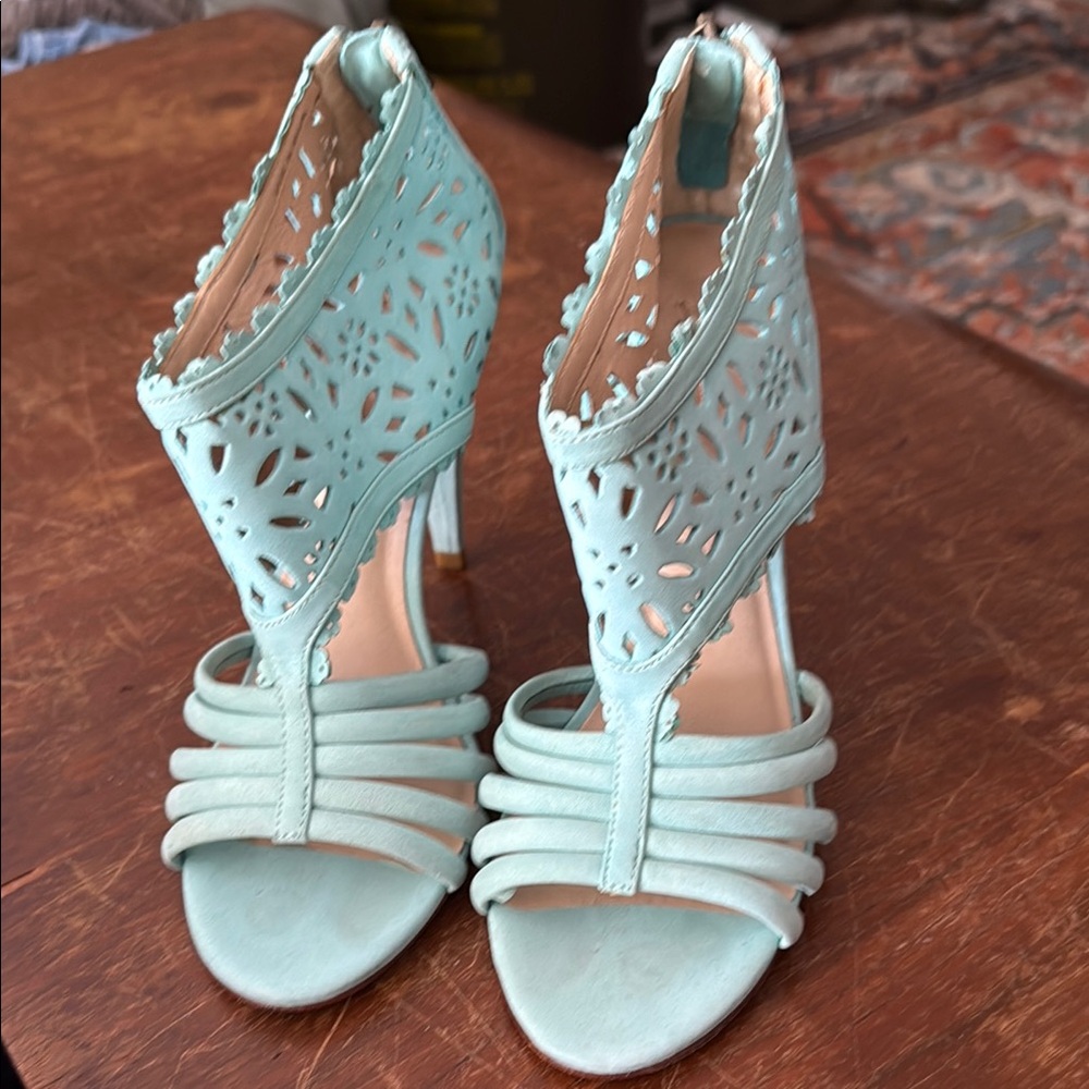 Turquoise Laser Cut Heels - Picture 2 of 8